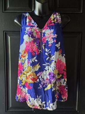 Express Zip-Front Sleeveless Top